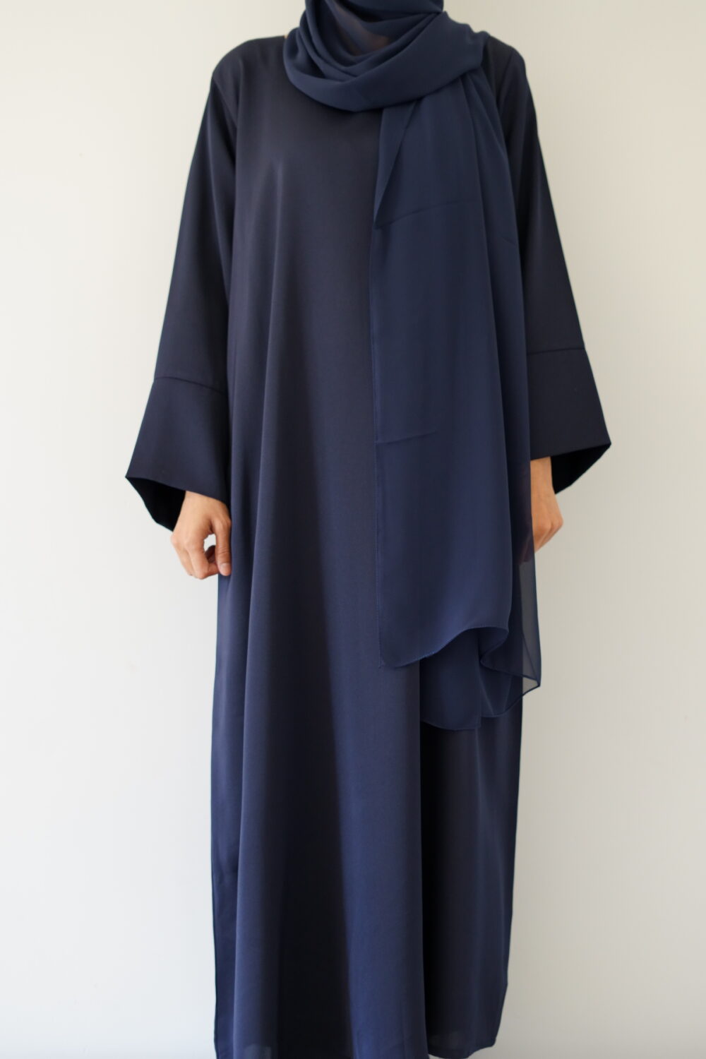 Aisha Abaya- Navy